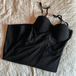 Women’s Black Haute Monde dress !!